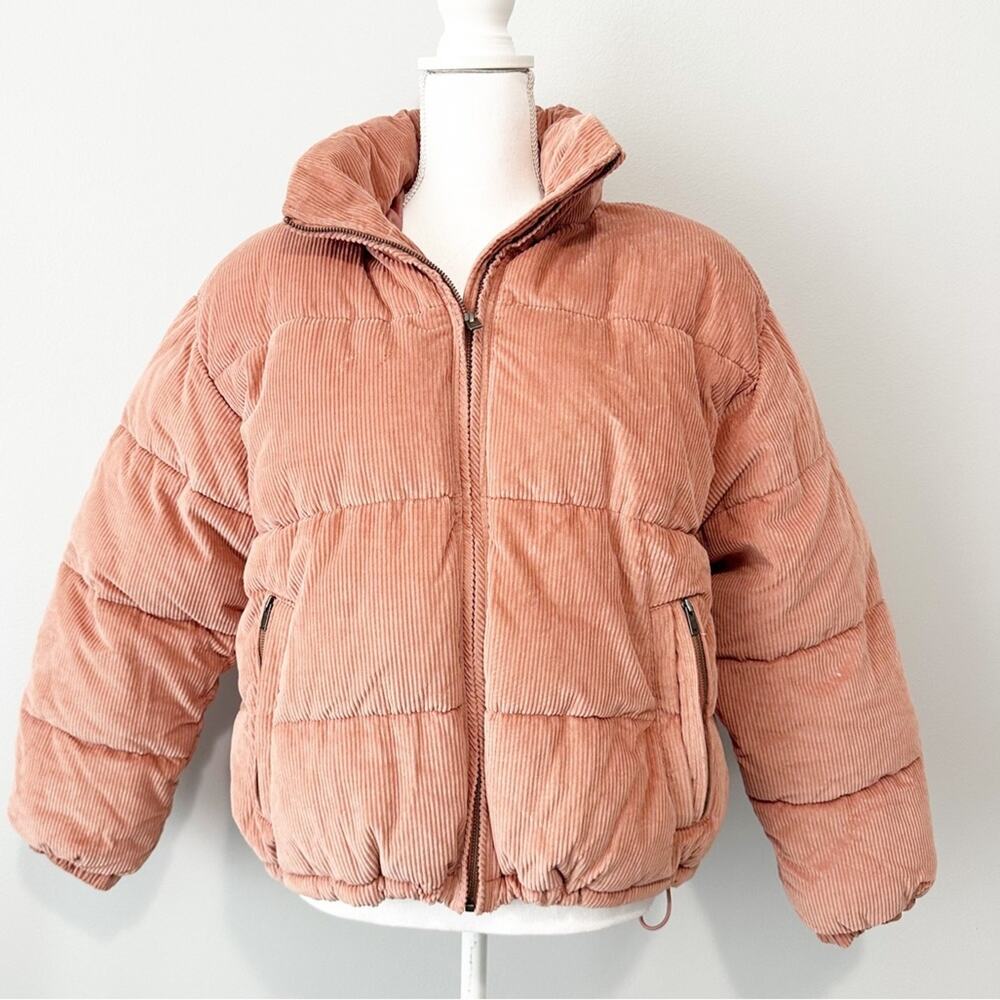American Eagle pink corduroy bomber puffer jacket size medium hood AE